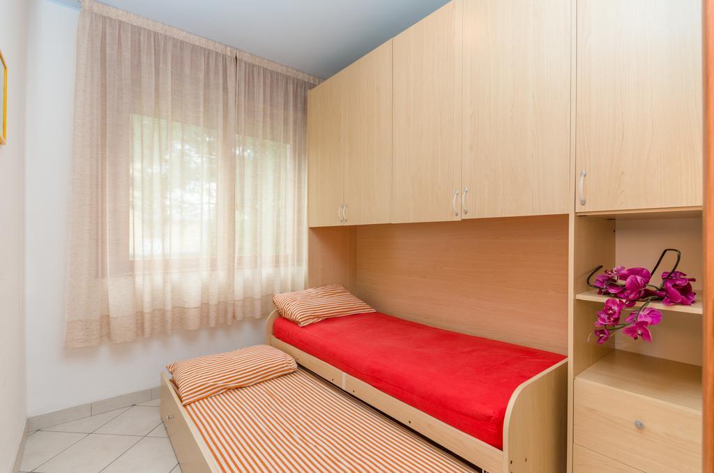 Residence Giuliana Bibione Exterior foto